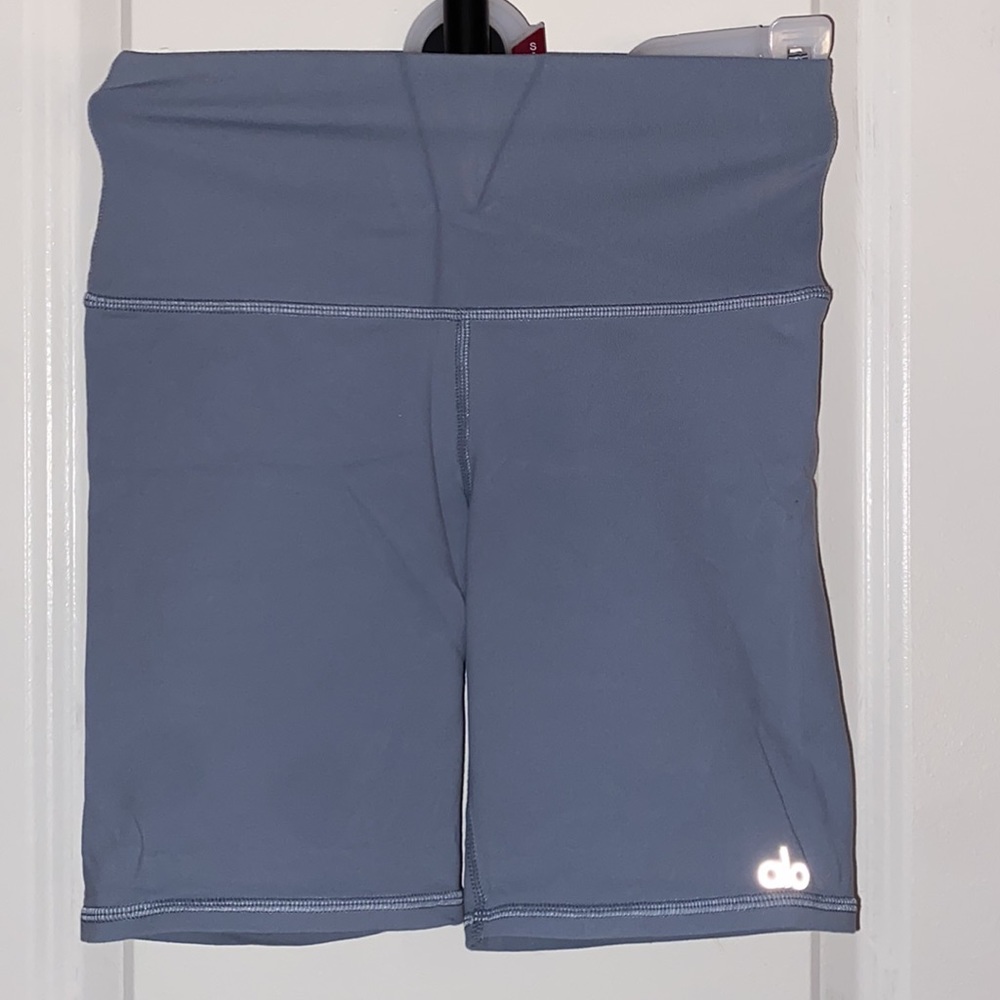 Alo yoga shorts